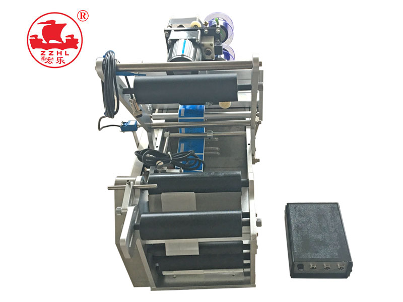 Bottle Sticker Labeling Machine